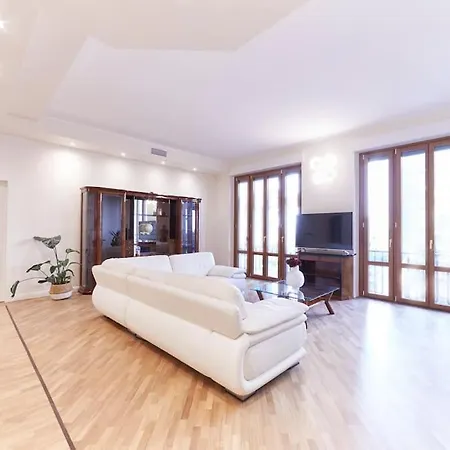Elegant Milano